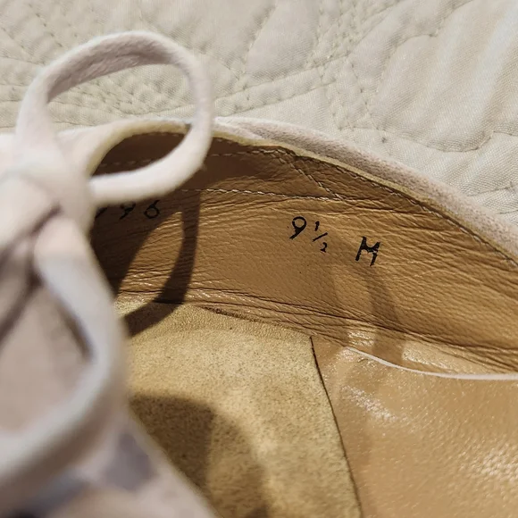 Stuart Weitzman Leopard Print Bow Mules - Picture 6 of 8